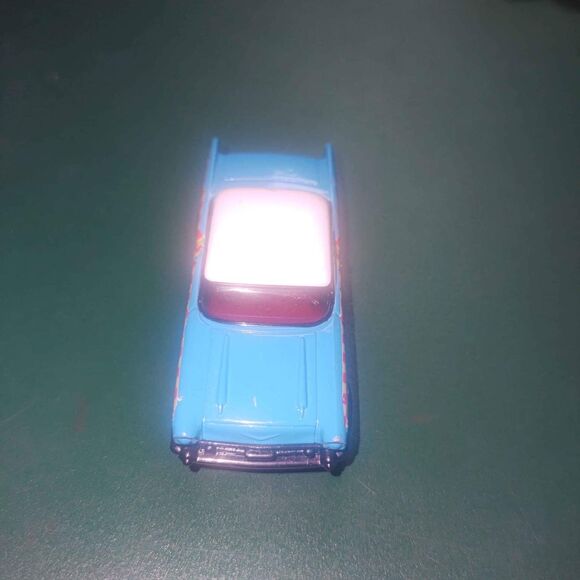 Matchbox 1997 Burger Zone 1957 Chevy Bel Air - Picture 8 of 10